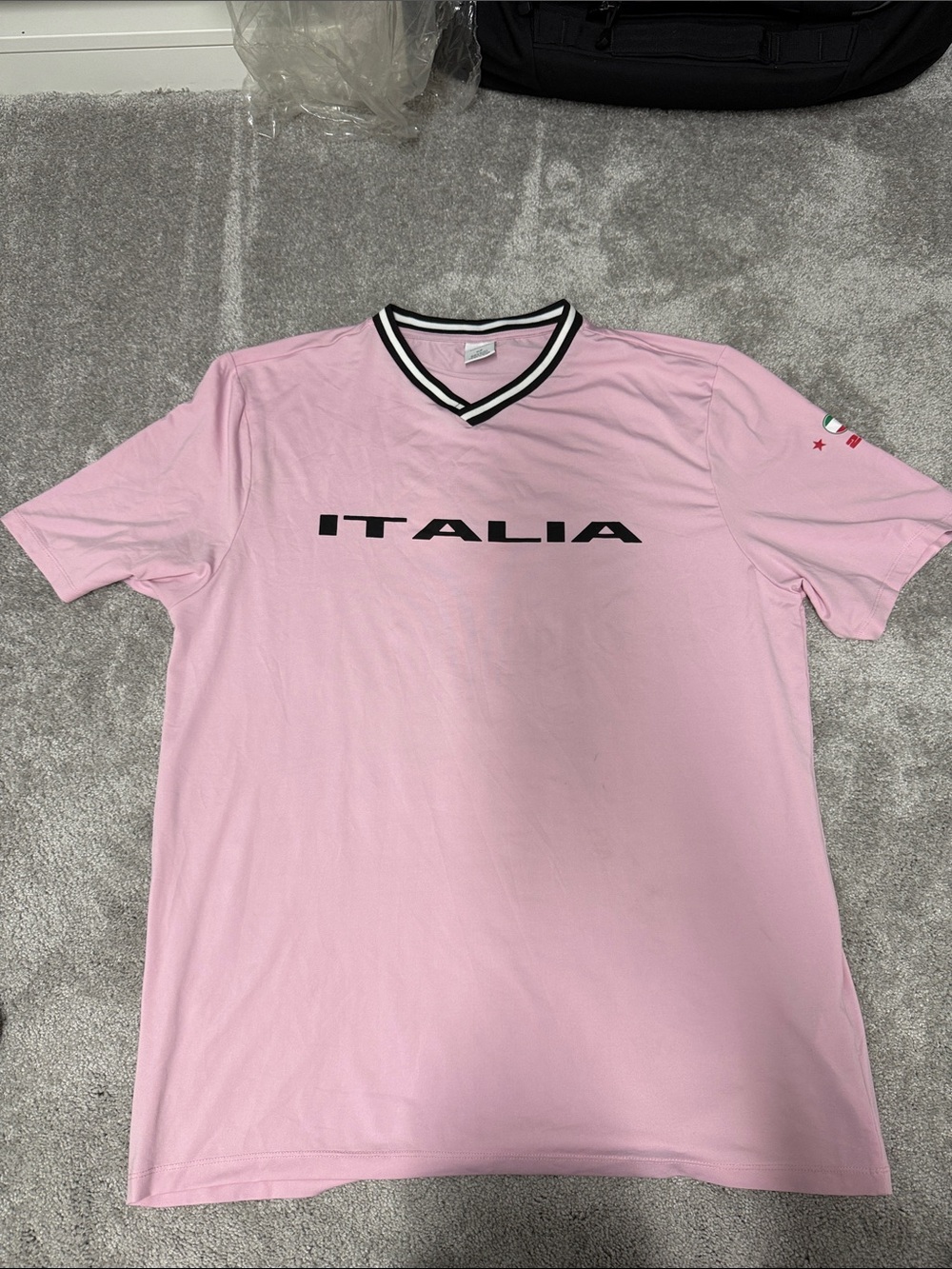 Baby pink Italia jersey urban outfitters